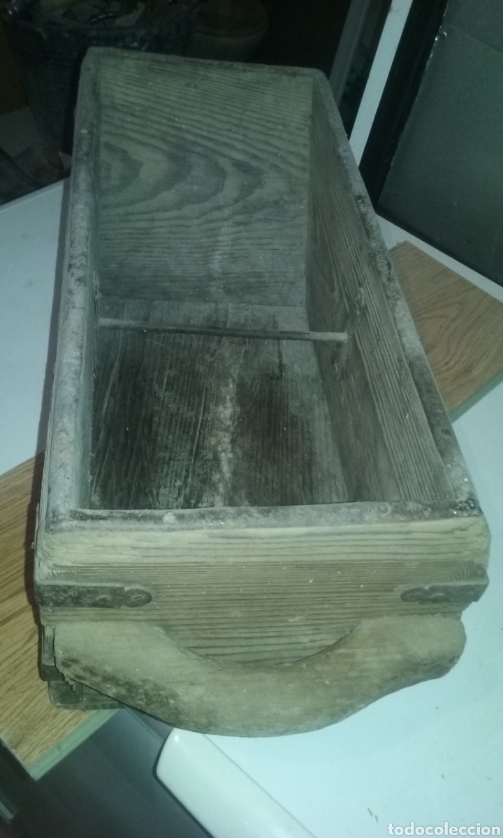 Medidor de grano antiguo