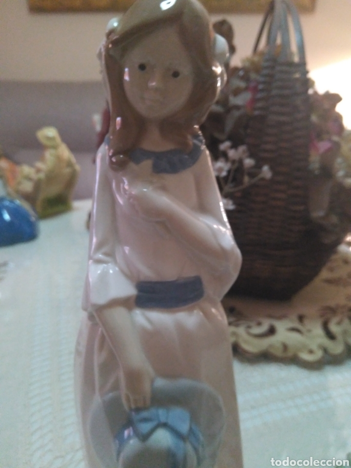 Antig&uuml;edades: Figura de porcelana - Foto 1
