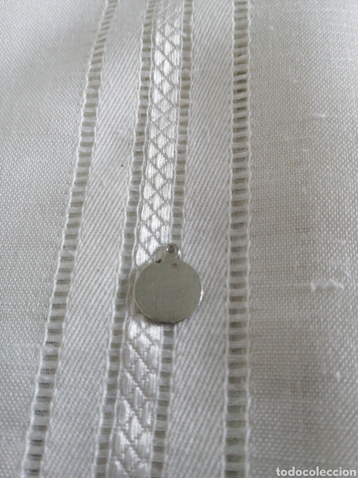 Antig&uuml;edades: Medalla Virgen de plata - Foto 2