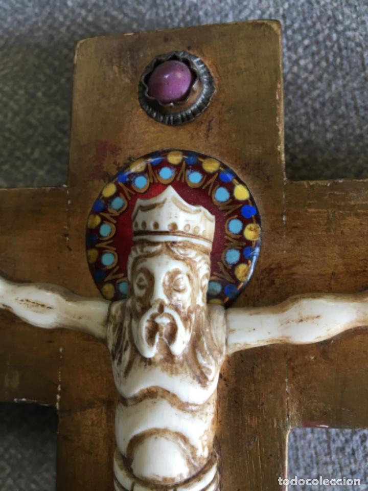 Antig&uuml;edades: Crucifijo con Cristo de marfil - Foto 3