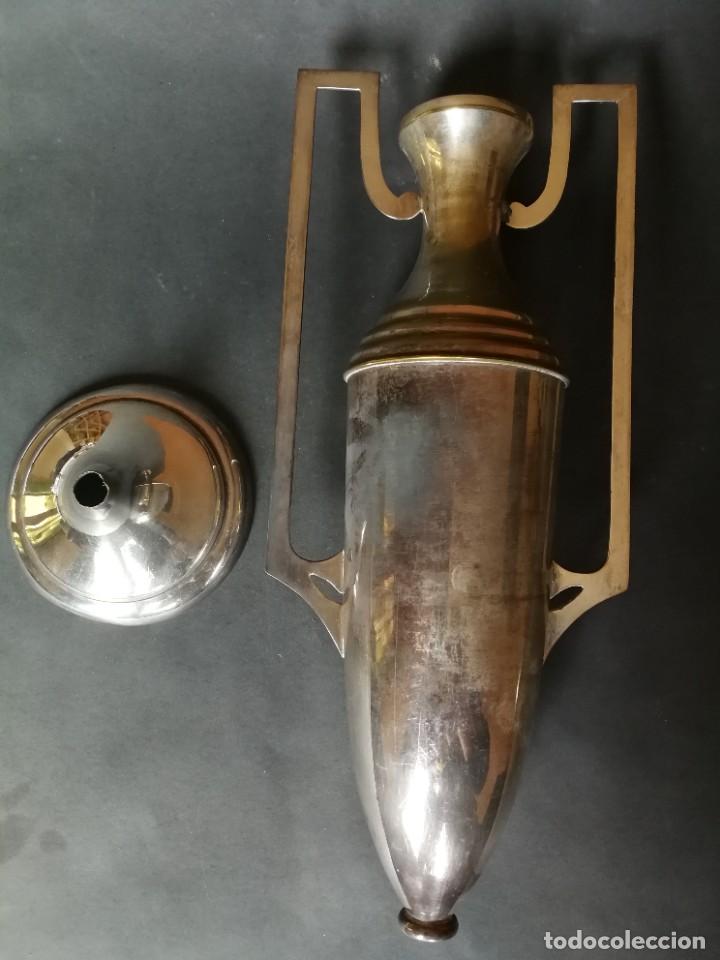 Antig&uuml;edades: Jarr&oacute;n met&aacute;lico con asas - Foto 1