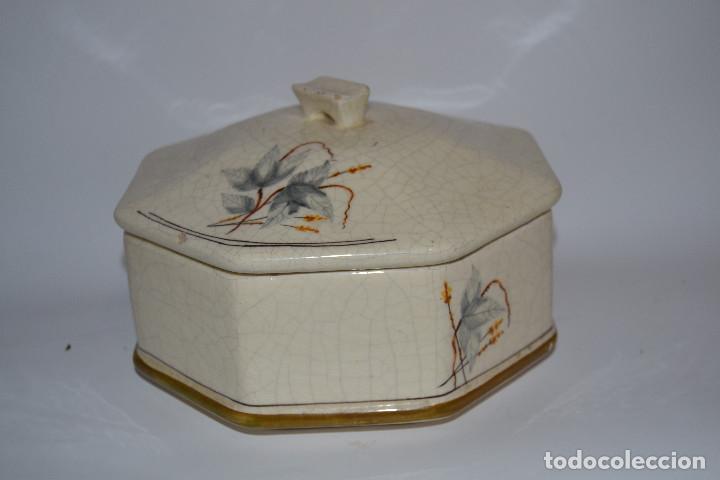Antig&uuml;edades: Caja DE CERAMICA BELLOCH - Foto 1