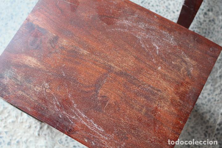 Antig&uuml;edades: set 3 mesas de madera maciza - Foto 5