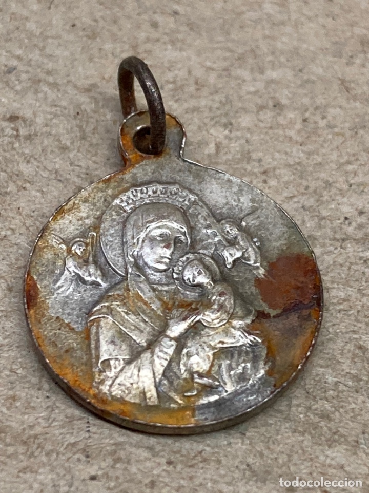 Antig&uuml;edades: Medalla de plata religiosa - Foto 2