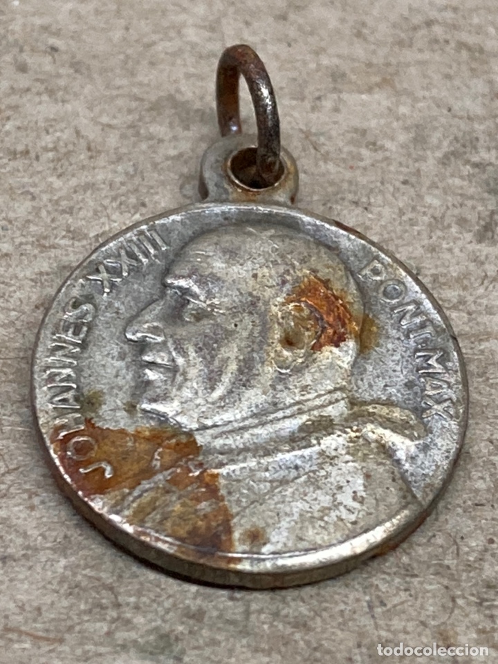 Antig&uuml;edades: Medalla de plata religiosa - Foto 1