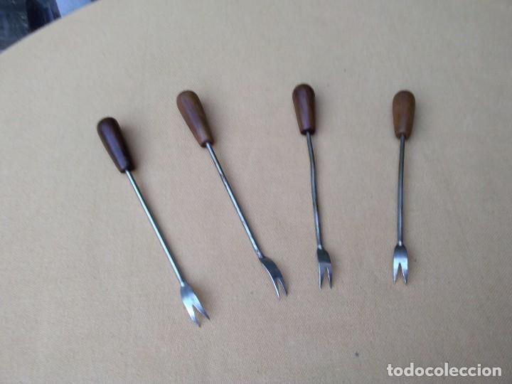 Antig&uuml;edades: 4 Pinchos para picadas. - Foto 1