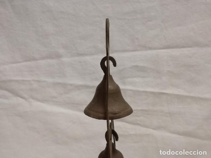 Antig&uuml;edades: CONJUNTO DE CAMPANAS DECORATIVAS DE BRONCE / LATON - Foto 8