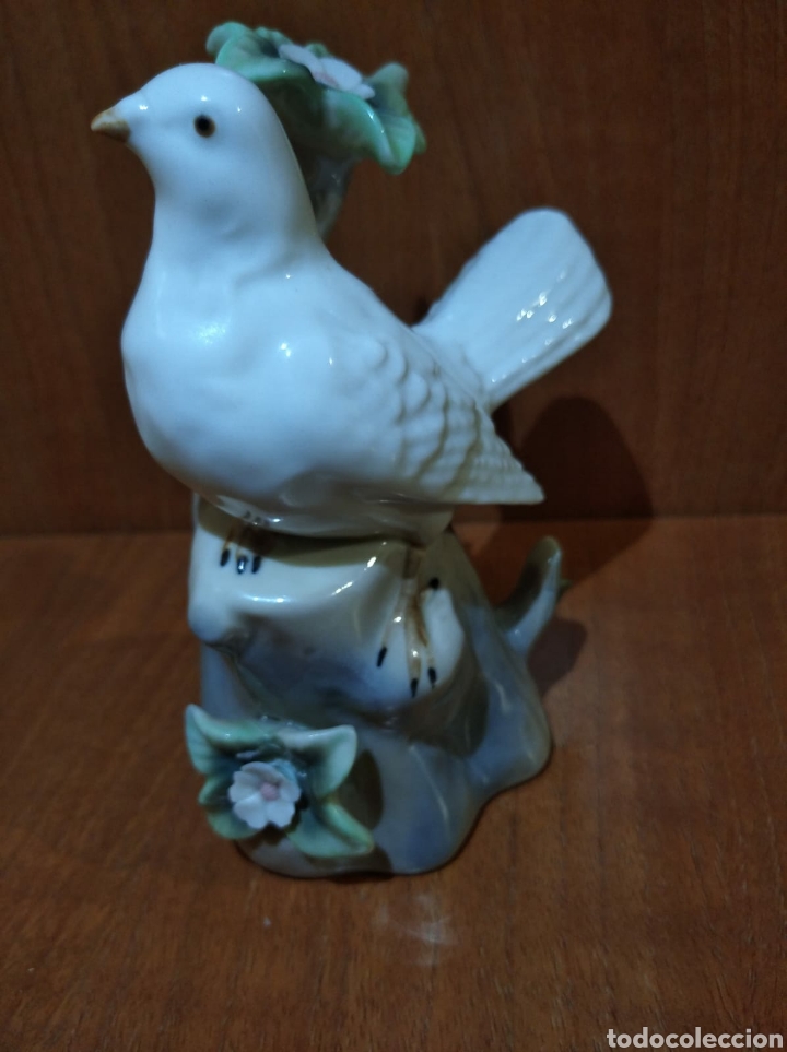 Antig&uuml;edades: Paloma flor de Porcelana - Foto 1
