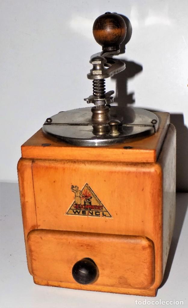 Antiquit&auml;ten: MOLINILLO DE CAF&Eacute; MARCA WENDL. AUSTRIA. CA. 1925/1930