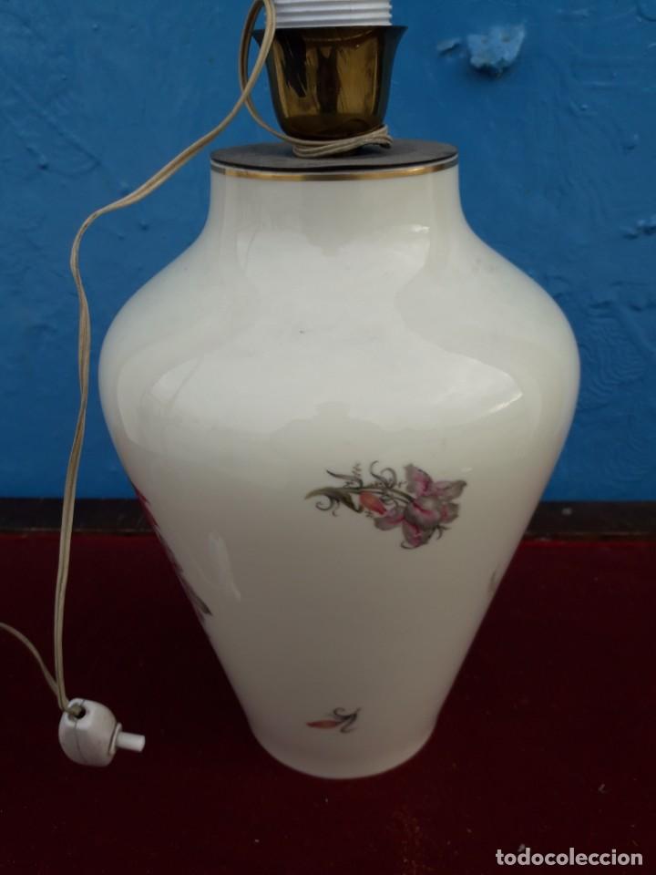 Antig&uuml;edades: Pie de l&aacute;mpara de porcelana - Foto 3