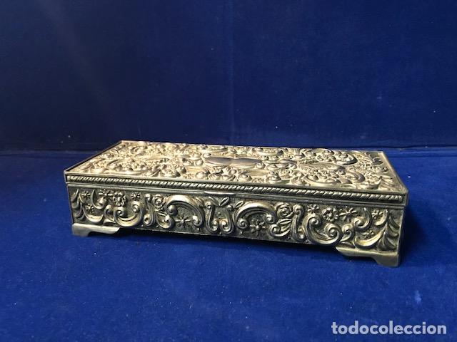 Antig&uuml;edades: JOYERO BRONCE CON BA&Ntilde;O DE PLATA - Foto 5