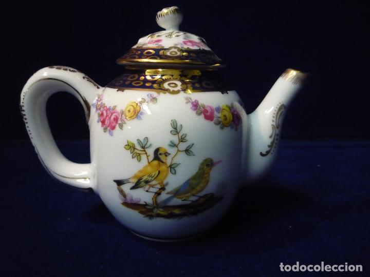 Antig&uuml;edades: TETERA PORCELANA COLECCION - Foto 1