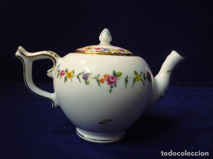 Antig&uuml;edades: TETERA PORCELANA COLECCION - Foto 3