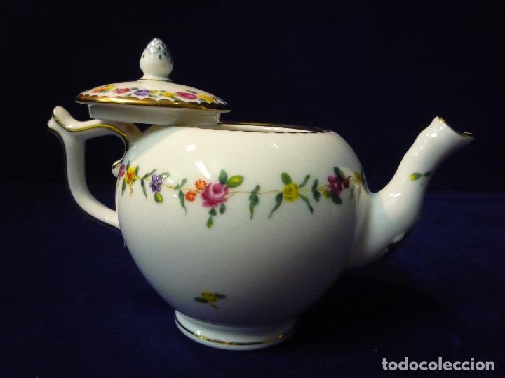 Antig&uuml;edades: TETERA PORCELANA COLECCION - Foto 4