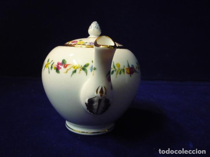 Antig&uuml;edades: TETERA PORCELANA COLECCION - Foto 6