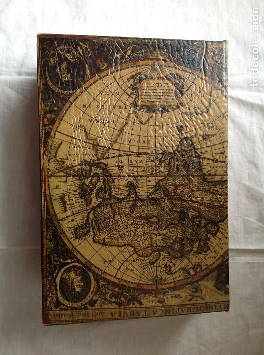 Antig&uuml;edades: Caja en forma de libro - Foto 1