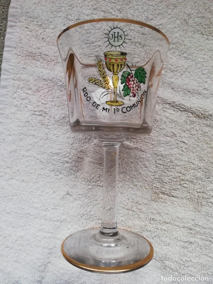 Antig&uuml;edades: Copa cristal comuni&oacute;n - Foto 1