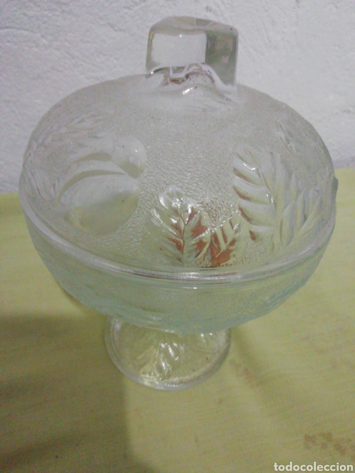 Antig&uuml;edades: Bombonera cristal tallado - Foto 1