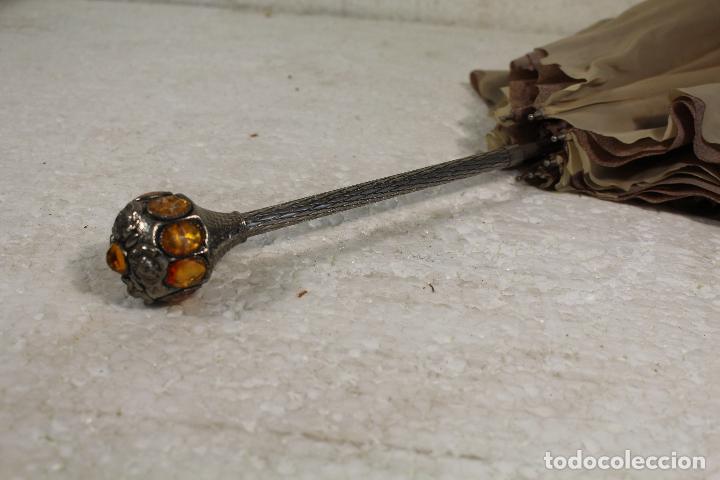 Antig&uuml;edades: antigua sombrilla con mango modernista - Foto 1