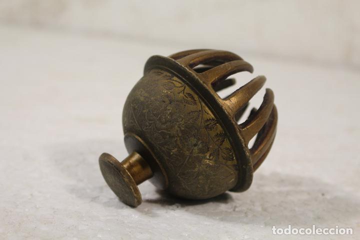 Antig&uuml;edades: campana de mano en bronce - Foto 5