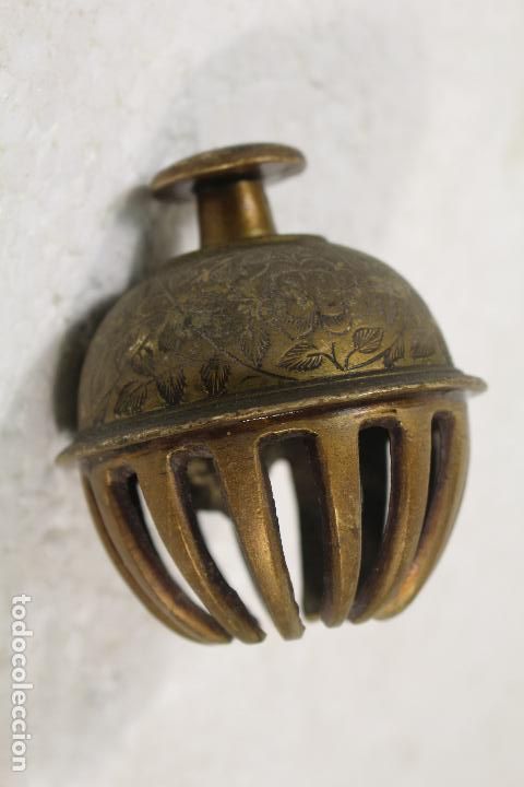 Antig&uuml;edades: campana de mano en bronce - Foto 1