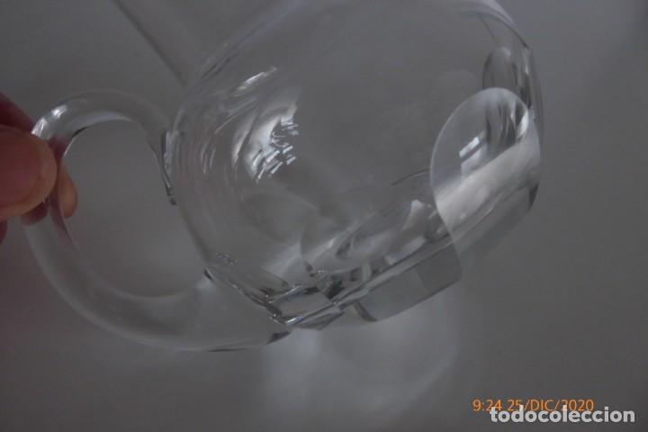 Antig&uuml;edades: JARRA DE CRISTAL CON TALLA - Foto 2