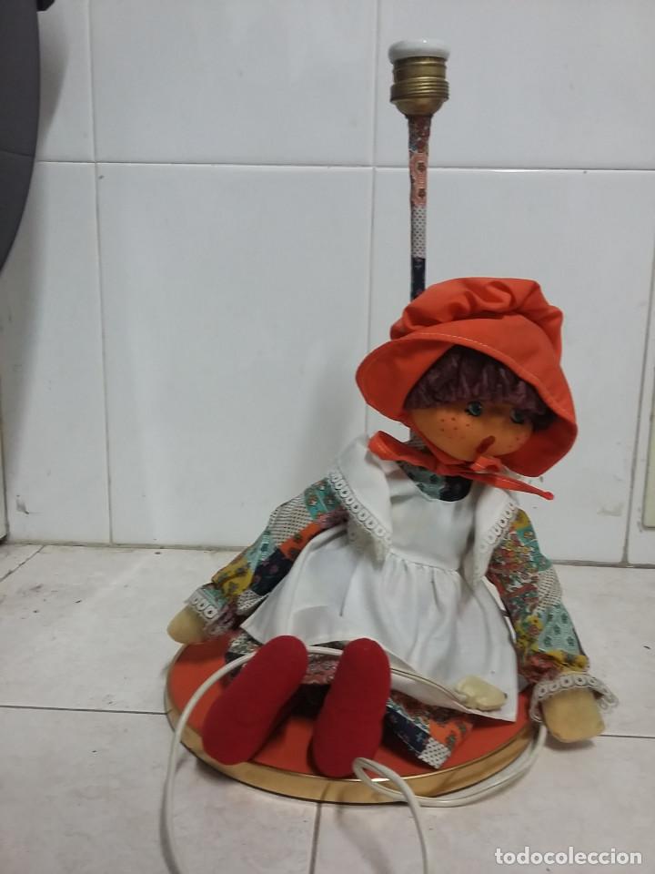 Antig&uuml;edades: mu&ntilde;eca con l&aacute;mpara l&aacute;mpara con mu&ntilde;eca funciona - Foto 1