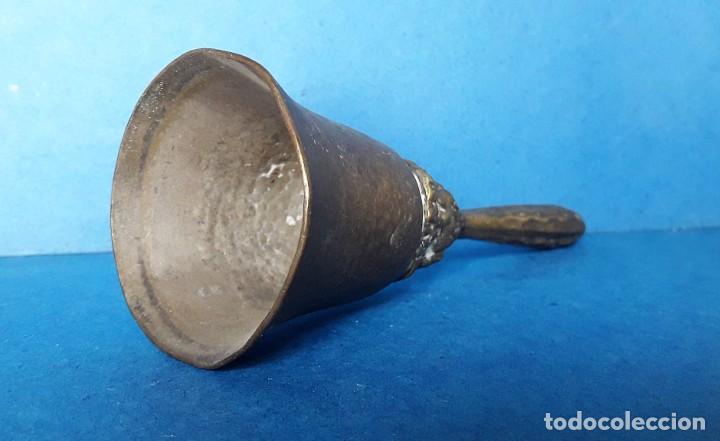 Antig&uuml;edades: ANTIGUA CAMPANITA DE BRONCE - Foto 2