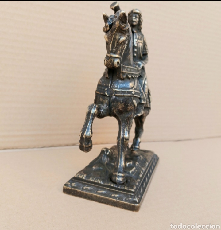 Antig&uuml;edades: FIGURA DE BRONCE CON CARTERO DE LA &Eacute;POCA A CABALLO - Foto 3