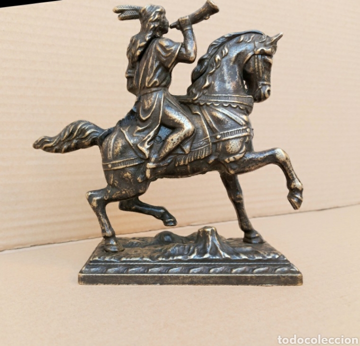 Antig&uuml;edades: FIGURA DE BRONCE CON CARTERO DE LA &Eacute;POCA A CABALLO - Foto 5