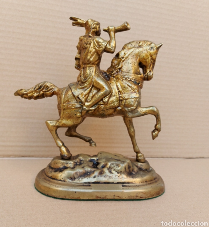 Antig&uuml;edades: FIGURA DE BRONCE CON CARTERO DE LA &Eacute;POCA A CABALLO - Foto 2