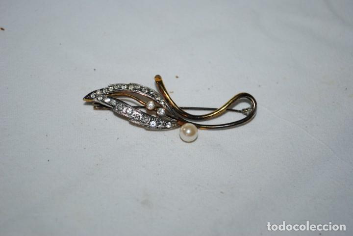 Antig&uuml;edades: ANTIGUO BROCHE DE PLATA DORADA . - Foto 1