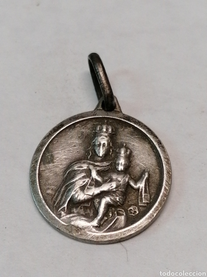 Antig&uuml;edades: Medalla virgen - Foto 1