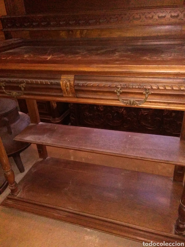 Antig&uuml;edades: Aparador tallado franc&eacute;s - Foto 4