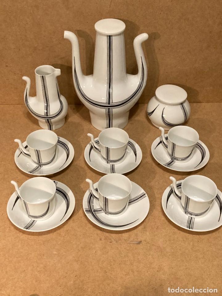 Antig&uuml;edades: Juego de porcelana de Castro - Foto 4