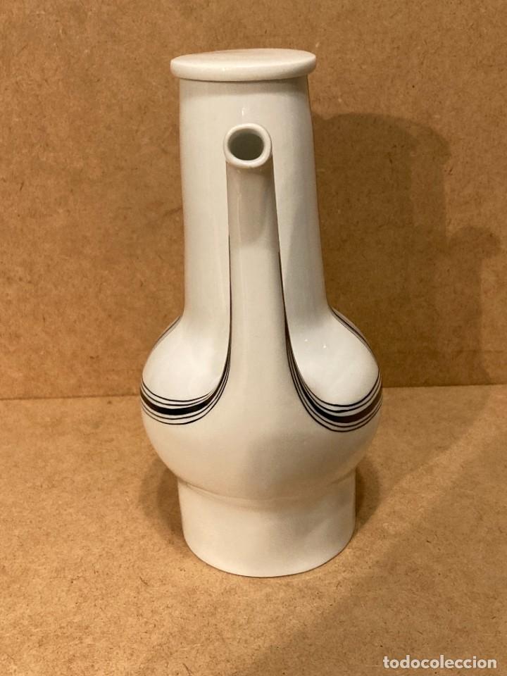 Antig&uuml;edades: Juego de porcelana de Castro - Foto 11
