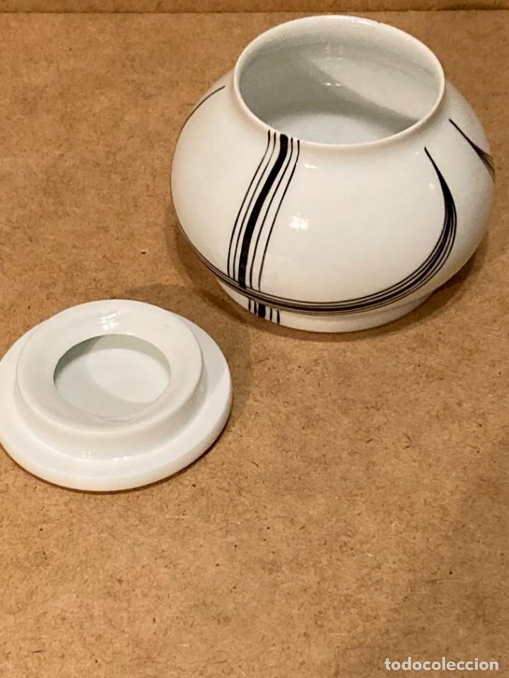 Antig&uuml;edades: Juego de porcelana de Castro - Foto 21