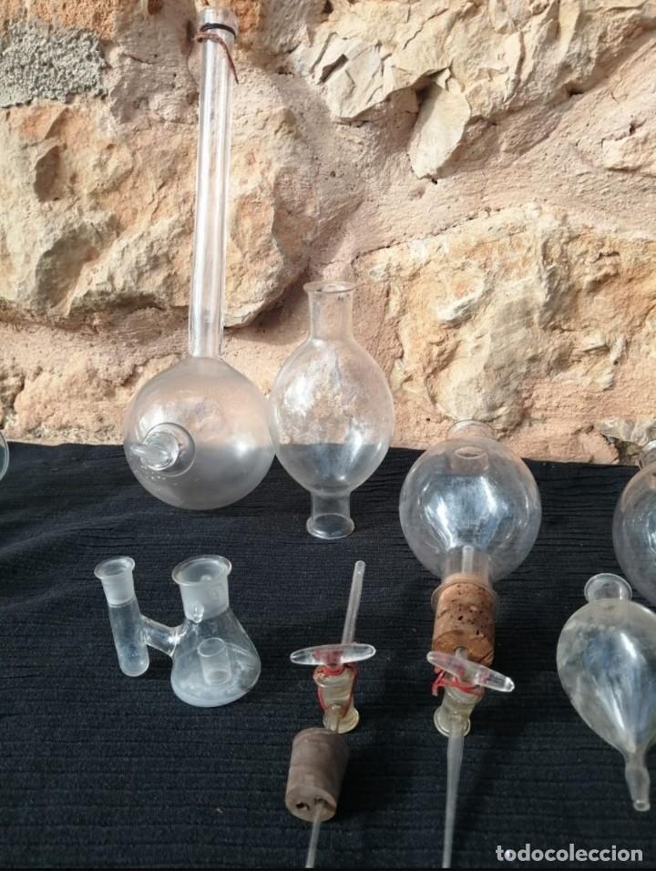 Antig&uuml;edades: Lote material laboratorio - Foto 1