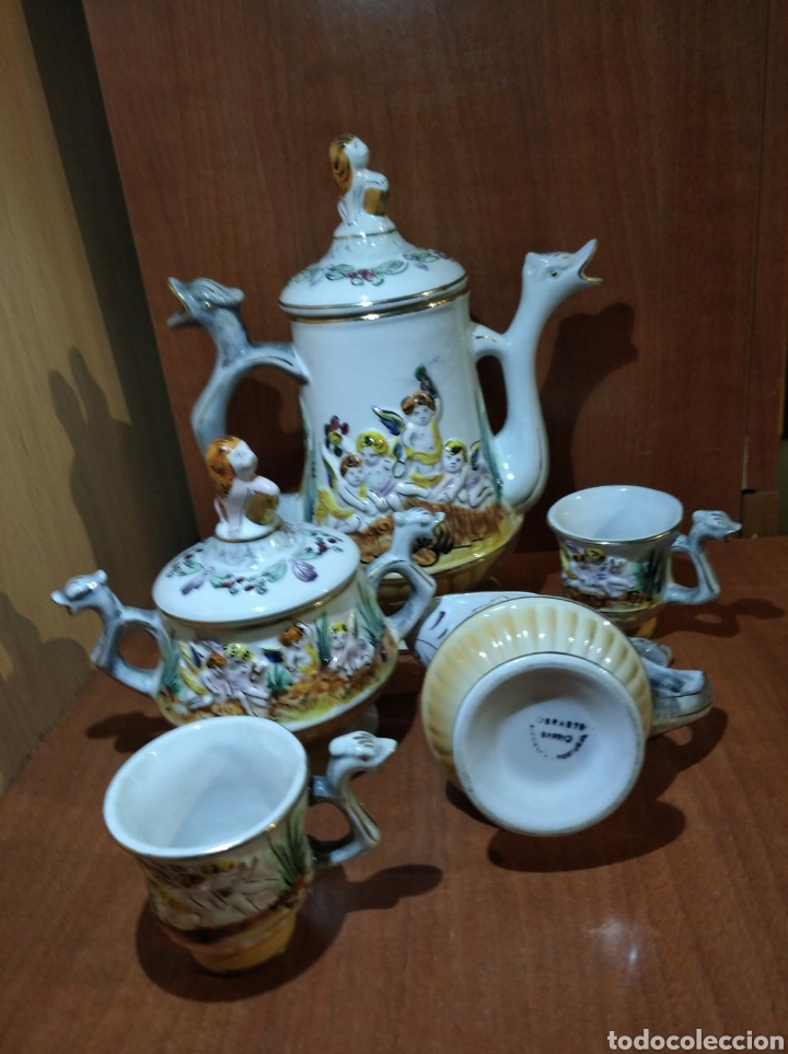 Antig&uuml;edades: Tetera, lechera y azucarero y dos tazas. - Foto 2