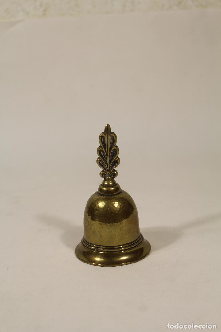 Antig&uuml;edades: campana de bronce metal - Foto 2