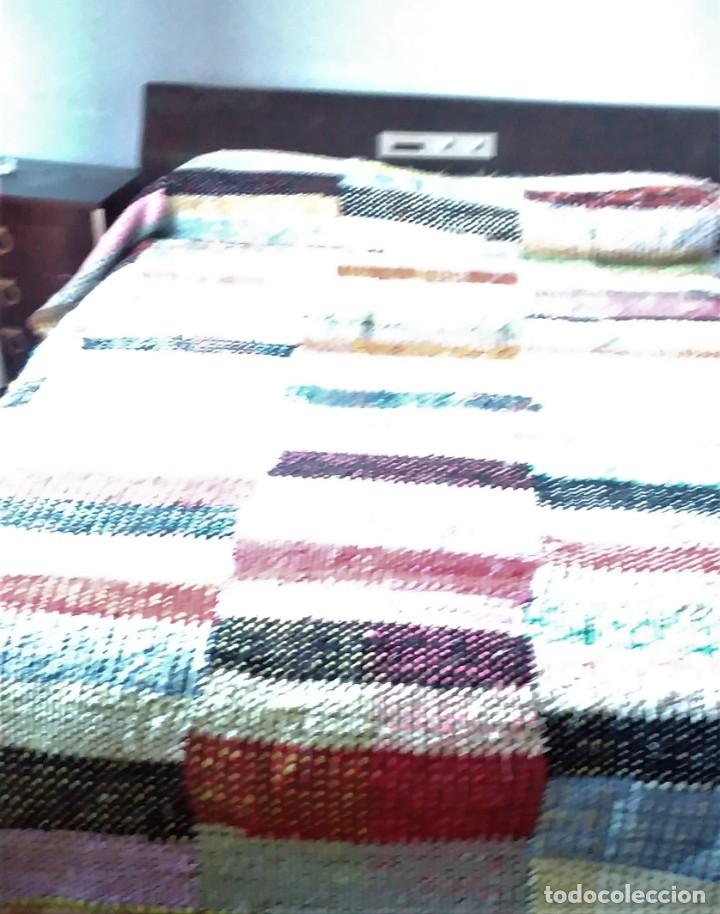 Antig&uuml;edades: MANTA TEJIDA HECHA A MANO - Foto 1