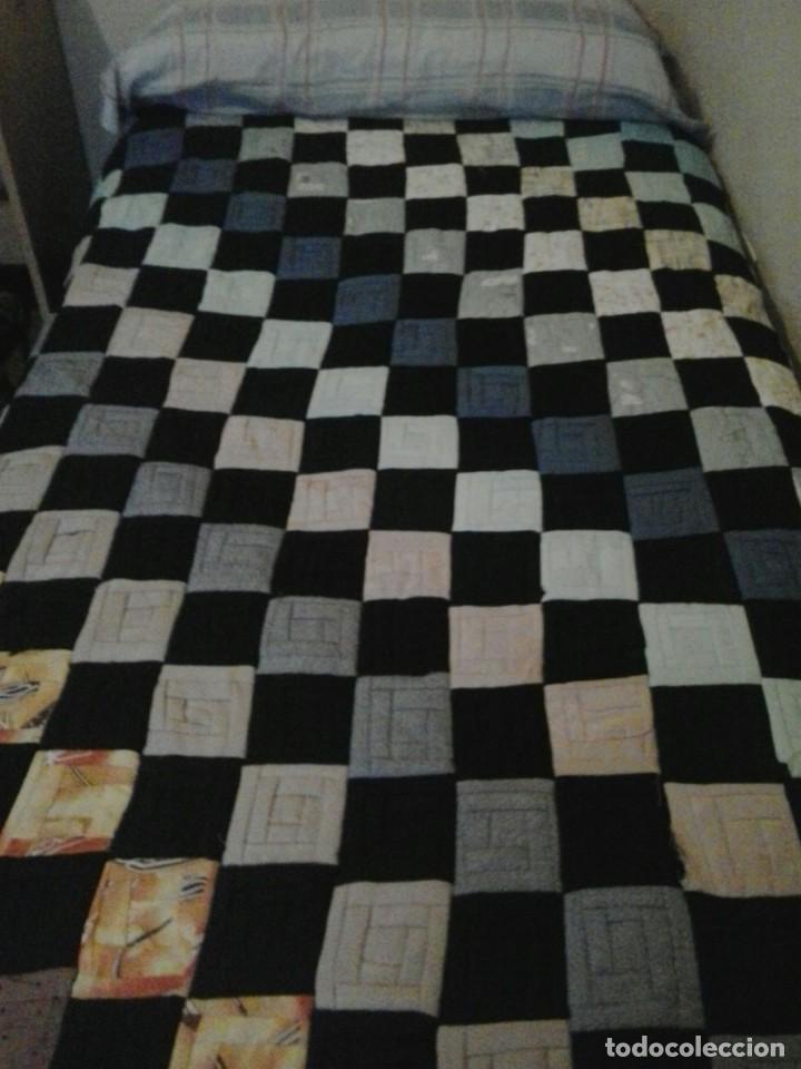 Antig&uuml;edades: COLCHA DE PATCHWORK - Foto 1