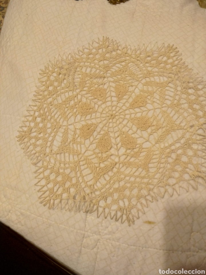 Antig&uuml;edades: Tapete 27 cm OCTOGONAL BEIGE - Foto 1