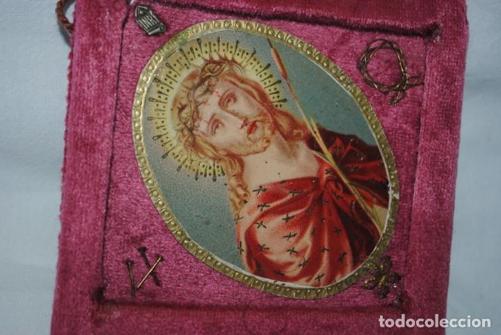 Antig&uuml;edades: CUADRITO RELIGIOSO EN TERCIOPELO - Foto 2