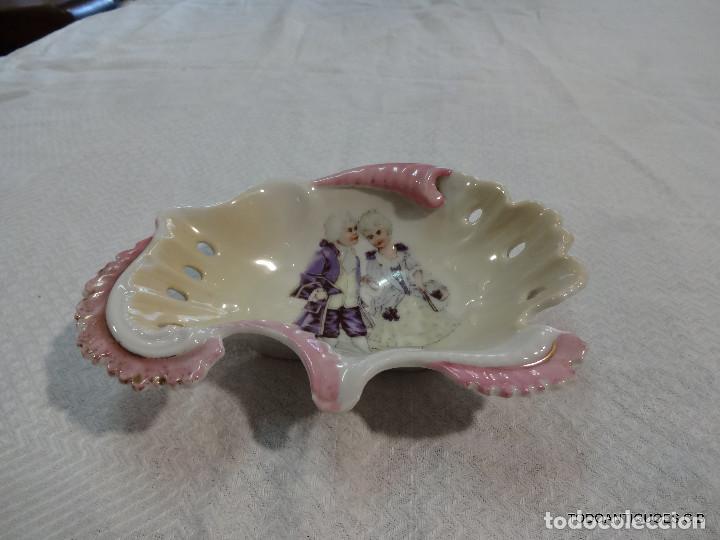 Antiquit&auml;ten: Bonita jabonera en porcelana, ceramica.