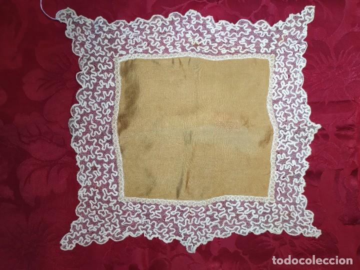 Antig&uuml;edades: pa&ntilde;uelo de seda y encaje - Foto 1