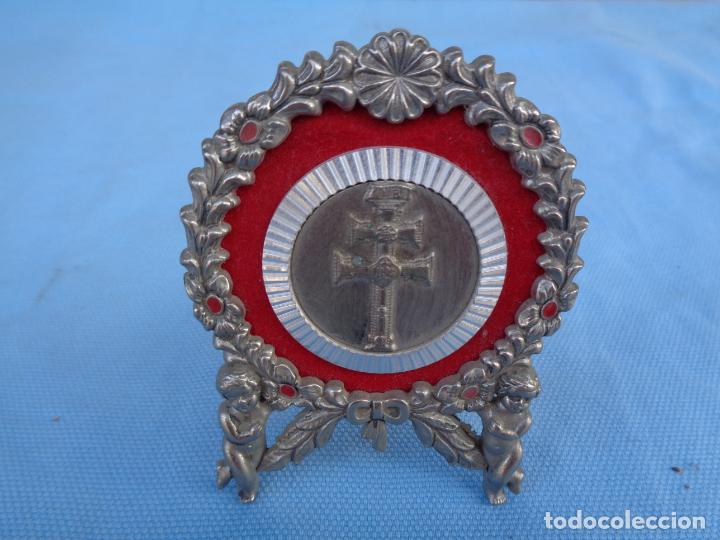Antig&uuml;edades: CRUZ DE CARAVACA, SOBREMESA. - Foto 1