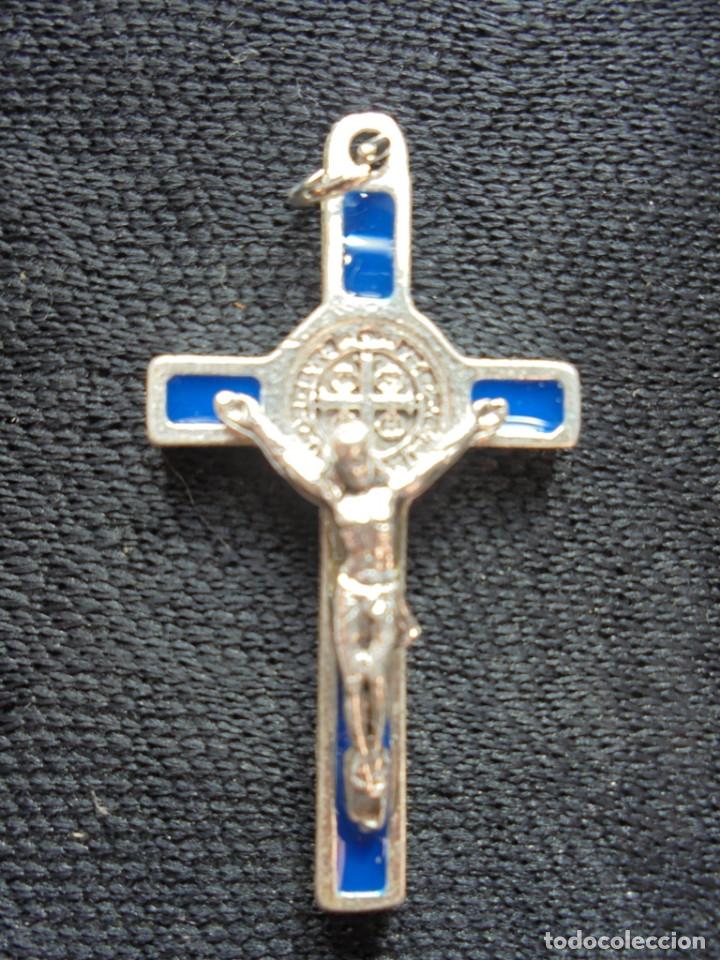 Antig&uuml;edades: Crucifijo esmaltado azul - Foto 1