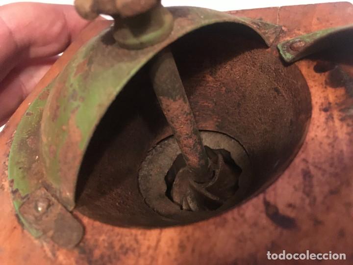 Antig&uuml;edades: molinillo de cafe antiguo marca ELMA - Foto 3