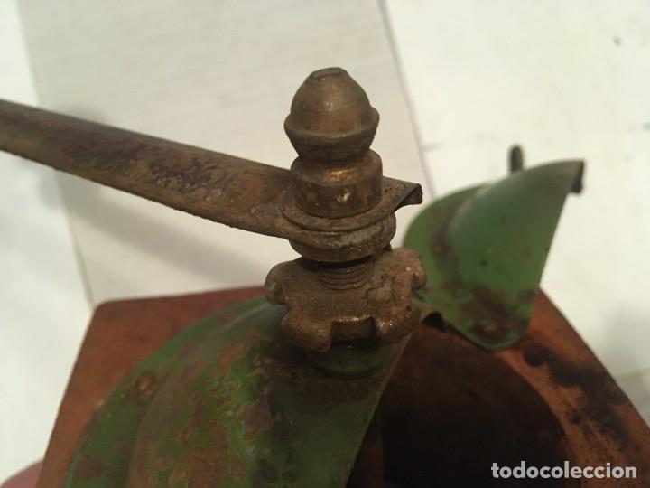 Antig&uuml;edades: molinillo de cafe antiguo marca ELMA - Foto 4